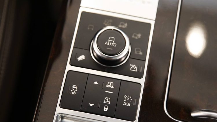 Range Rover Vogue SE Supercharged | 2014 – GCC | 5.0L V8