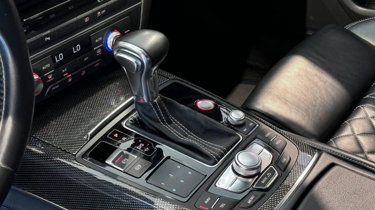 Audi S6 4.0 T Quattro | 2015 – GCC – Service History – Perfect Condition | 4.0L V8