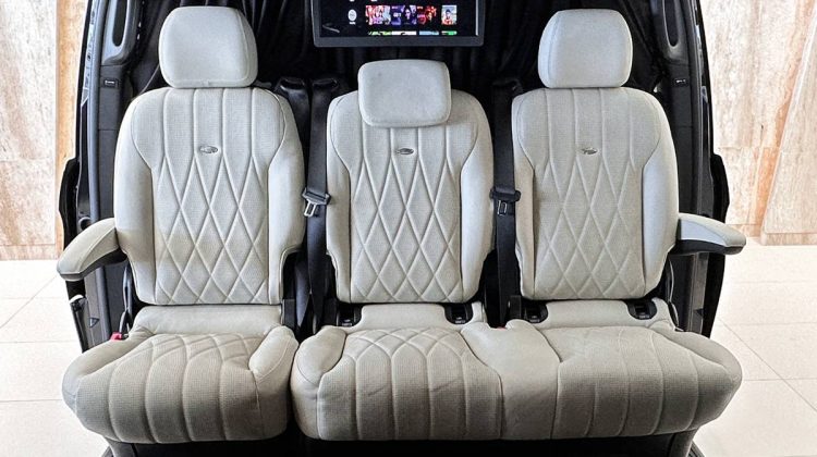 Mercedes Benz Viano V250 V-Line Falcon | 2020 – GCC | 2.0L i4