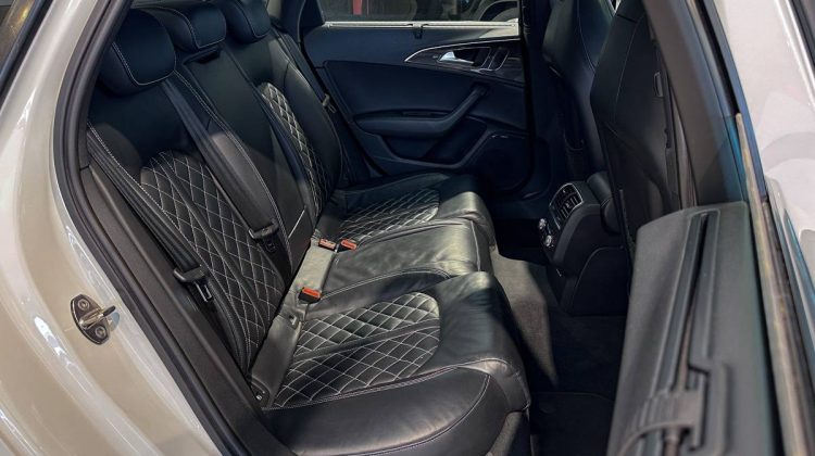 Audi S6 4.0 T Quattro | 2015 – GCC – Service History – Perfect Condition | 4.0L V8