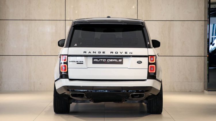 Range Rover Vogue SE Supercharged | 2014 – GCC | 5.0L V8