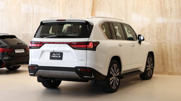 Lexus LX 600 Brand New | 2023 – GCC – Warranty Available | 3.5L V6