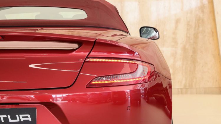 Aston Martin Vanquish Volante | 2014 – GCC | 6.0L V12