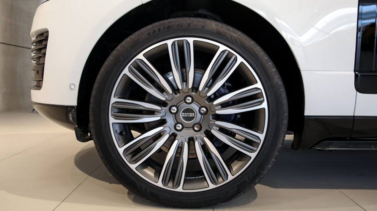 Range Rover Vogue SE Supercharged | 2014 – GCC | 5.0L V8