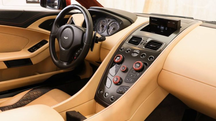 Aston Martin Vanquish Volante | 2014 – GCC | 6.0L V12