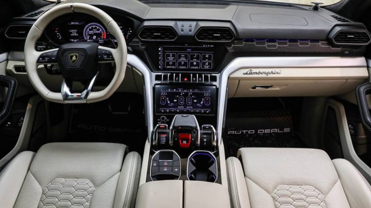 Lamborghini Urus | 2019 – GCC – Low Mileage – Perfect Condition | 4.0L V8