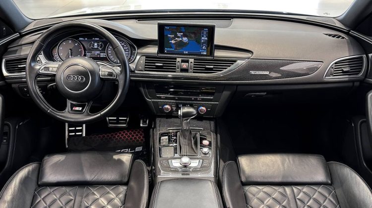 Audi S6 4.0 T Quattro | 2015 – GCC – Service History – Perfect Condition | 4.0L V8