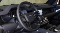 Land Rover Defender 90 SE P300 | 2023 – GCC – Warranty And Service Contract Available | 2.0L i4