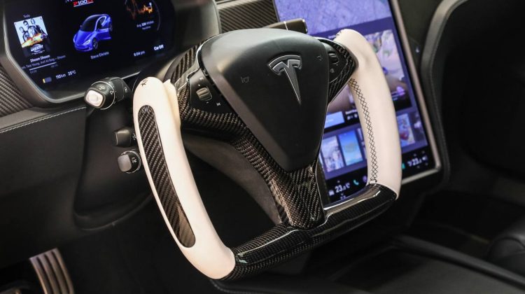 Tesla Model S P 100D | 2019 – GCC – New Battery 2023 – Full Self Driving – Yoke Carbon