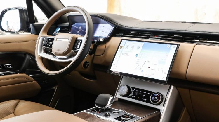 Range Rover Vogue P 530 Autobiography | 2023 – GCC – Under Warranty and Service | 4.4L V8