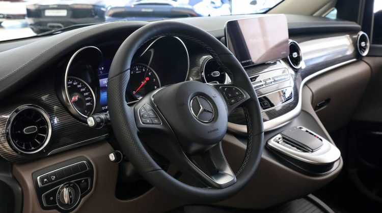 Mercedes Benz Viano V250 | 2023 – GCC – Brand New | 2.0L i4