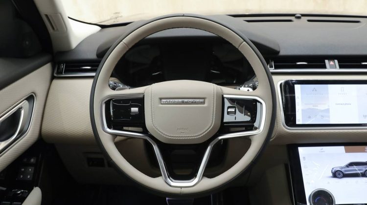 Range Rover Velar SE P 250 R-Dynamic | 2023 – GCC – Under Warranty and Service Contract | 2.0L i4