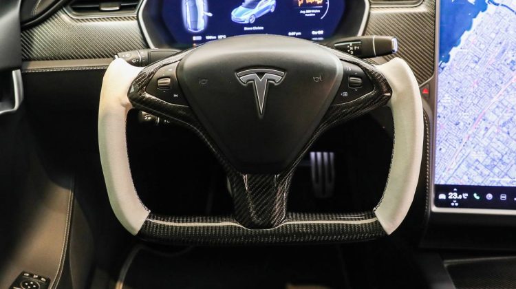 Tesla Model S P 100D | 2019 – GCC – New Battery 2023 – Full Self Driving – Yoke Carbon
