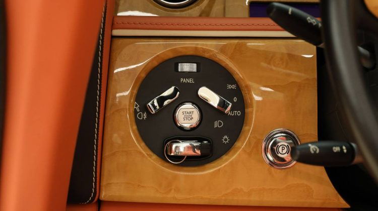 Rolls Royce Phantom Drophead | 2017 – GCC – Perfect Condition | 6.7L V12