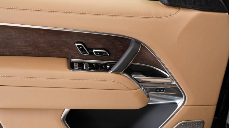 Vogue P530 Autobiography | 2022 – GCC – Warranty And Service Contract – Low Mileage | 4.4L V8