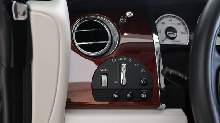 Rolls Royce Wraith | 2019 – GCC – Under Warranty – Very Low Mileage | 6.6L V12