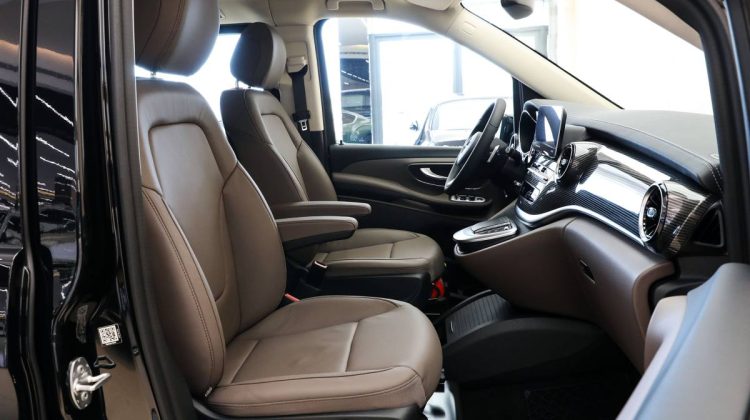 Mercedes Benz Viano V250 | 2023 – GCC – Brand New | 2.0L i4