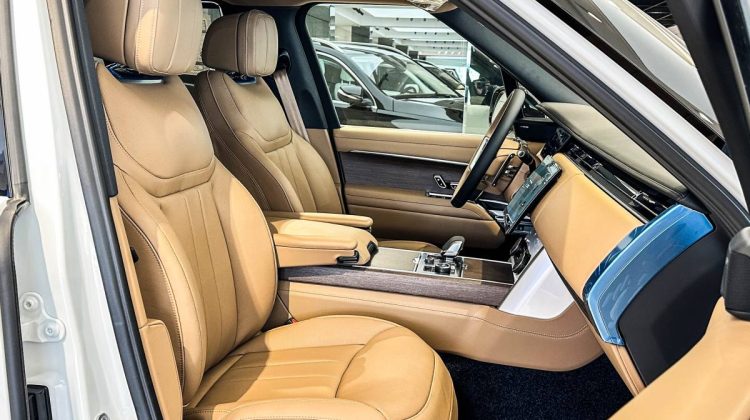 Range Rover Vogue HSE P 530 | 2023 – GCC – Under Warranty & Service Contract | 4.4L V8