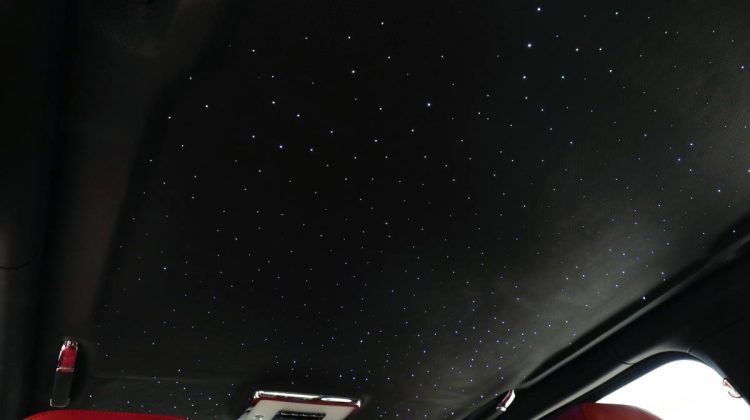 Rolls Royce Cullinan Black Badge | 2019 – GCC – Perfect Condition – Starlight | 6.75L V12