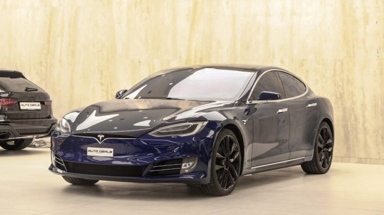 Tesla Model S P 100D | 2019 – GCC – New Battery 2023 – Full Self Driving – Yoke Carbon