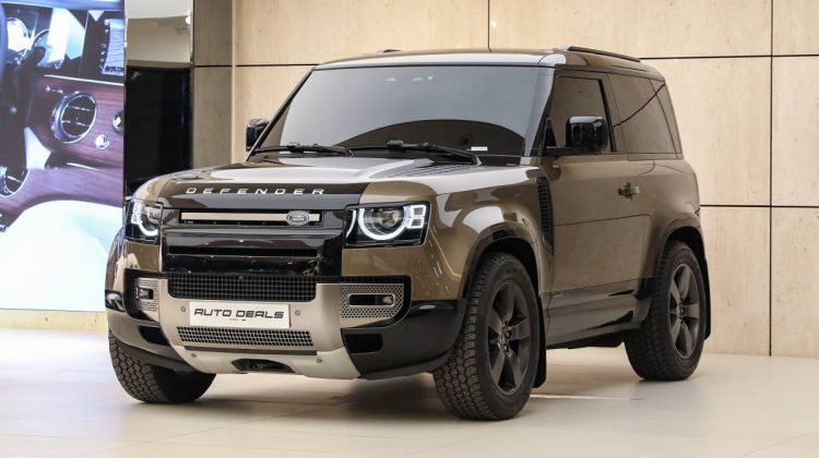 Land Rover Defender 90 X P 400 | 2021 – GCC – Under Warranty and Service Contract | 3.0L i6