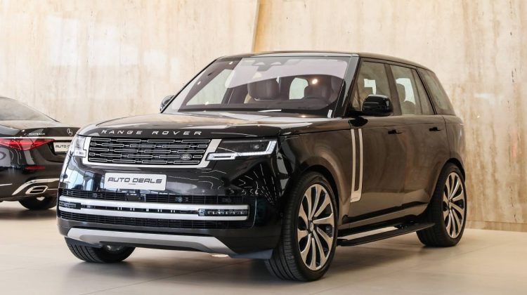 Range Rover Vogue P 530 Autobiography | 2023 – GCC – Under Warranty and Service | 4.4L V8