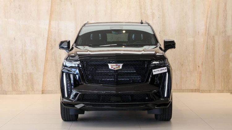 Cadillac Escalade V ESV Extended Wheelbase | 2023 – GCC – Under Warranty | 6.2L V8