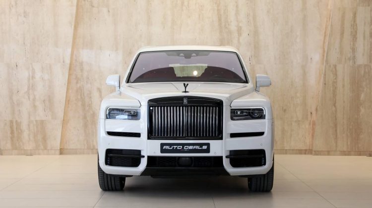 Rolls Royce Cullinan Black Badge | 2019 – GCC – Perfect Condition – Starlight | 6.75L V12