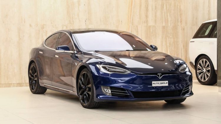 Tesla Model S P 100D | 2019 – GCC – New Battery 2023 – Full Self Driving – Yoke Carbon