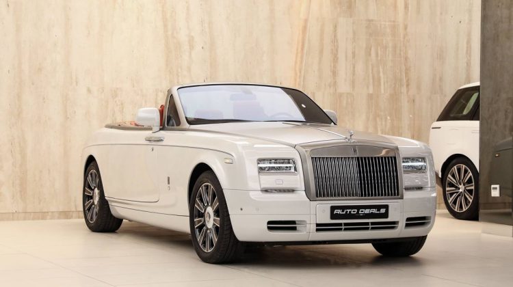 Rolls Royce Phantom Drophead | 2017 – GCC – Perfect Condition | 6.7L V12