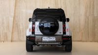 Land Rover Defender 90 SE P300 | 2023 – GCC – Warranty And Service Contract Available | 2.0L i4