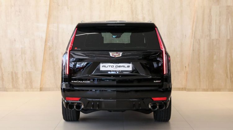 Cadillac Escalade V ESV Extended Wheelbase | 2023 – GCC – Under Warranty | 6.2L V8