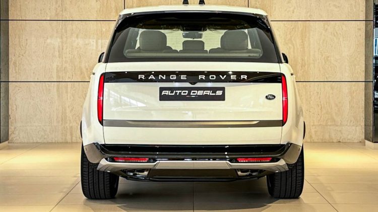 Range Rover Vogue HSE P 530 | 2023 – GCC – Under Warranty & Service Contract | 4.4L V8
