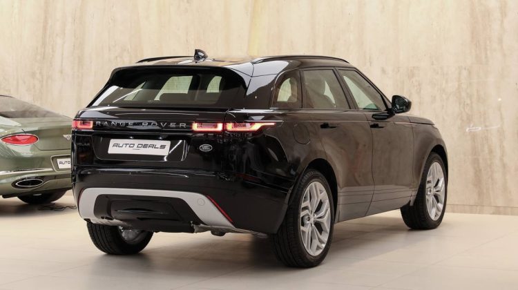 Range Rover Velar SE P 250 R-Dynamic | 2023 – GCC – Under Warranty and Service Contract | 2.0L i4