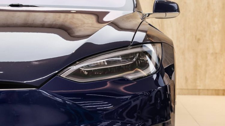 Tesla Model S P 100D | 2019 – GCC – New Battery 2023 – Full Self Driving – Yoke Carbon