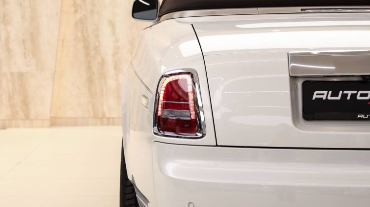 Rolls Royce Phantom Drophead | 2017 – GCC – Perfect Condition | 6.7L V12