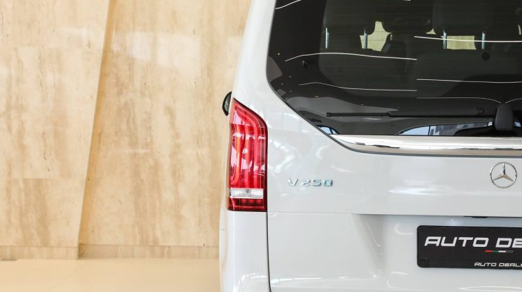 Mercedes Benz Viano V250 | 2023 – GCC – Under Warranty and Service Contract – Brand New | 2.0L i4