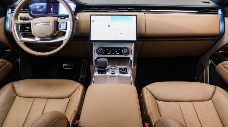 Range Rover Vogue P 530 Autobiography | 2023 – GCC – Under Warranty and Service | 4.4L V8