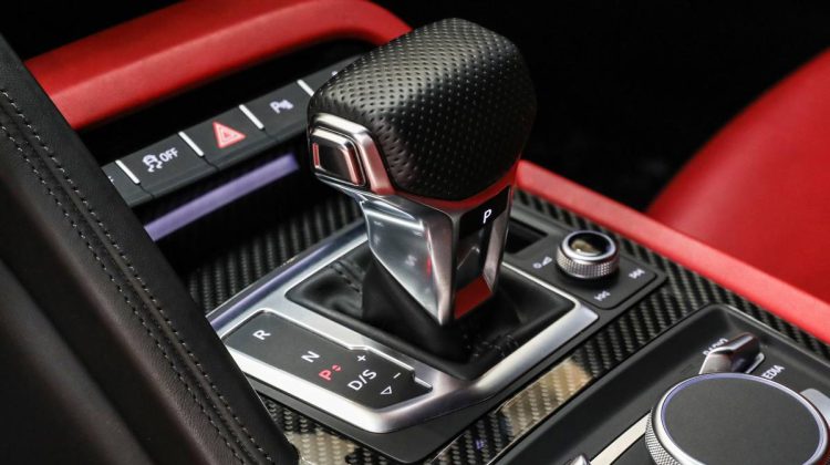 RWS S Tronic 1 of 999 | 2018 – GCC – Under Warranty And Service Contract | 5.2L V10