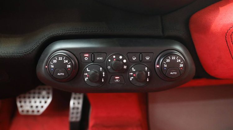 Ferrari 458 Speciale | 2015 – GCC – Very Low Mileage – Service History | 4.0L V8