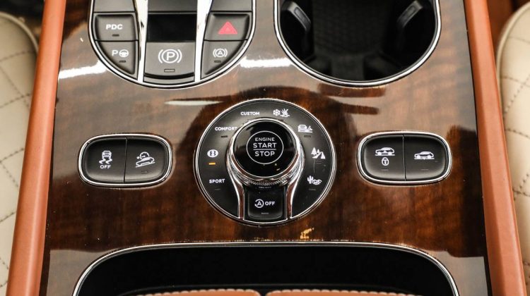 Bentley Bentayga | 2017 – Perfect Condition – The Ultimate Luxury Car Experience | 6.0L W12