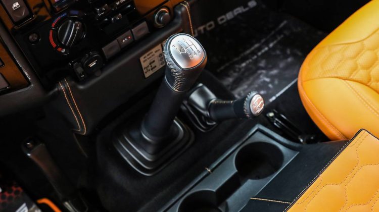 Land Rover Defender 110 Crew Cab Pick Up | 2015 – GCC – Full Service History | 2.2L i4