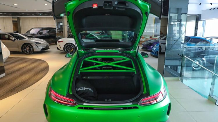 Mercedes Benz AMG GTR | 2018 – Green Magno – Extremely Low Mileage – Pristine Condition | 4.0L V8