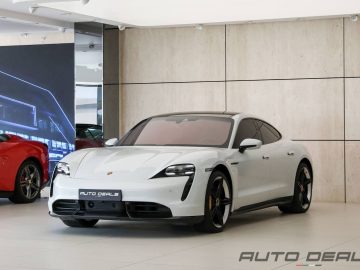 Porsche Taycan Turbo S | 2020 – GCC – Under Warranty – Very Low Mileage – Perfect Condition