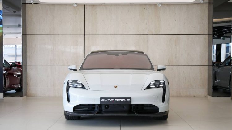 Porsche Taycan Turbo S | 2020 – GCC – Under Warranty – Very Low Mileage – Perfect Condition