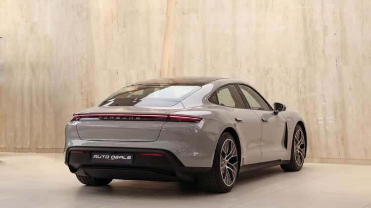 Porsche Taycan | 2023 – GCC – Under Warranty – Brand New