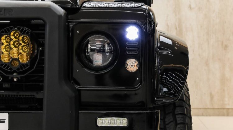 Land Rover Defender 110 Crew Cab Pick Up | 2015 – GCC – Full Service History | 2.2L i4