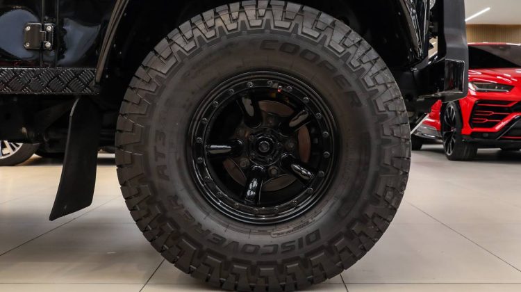 Land Rover Defender 110 Crew Cab Pick Up | 2015 – GCC – Full Service History | 2.2L i4