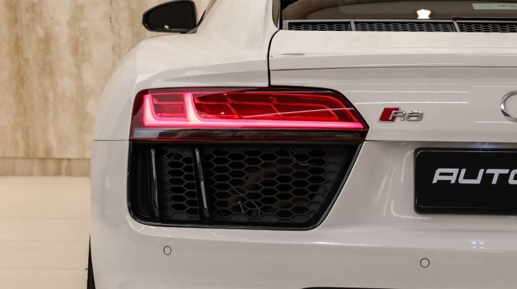 RWS S Tronic 1 of 999 | 2018 – GCC – Under Warranty And Service Contract | 5.2L V10
