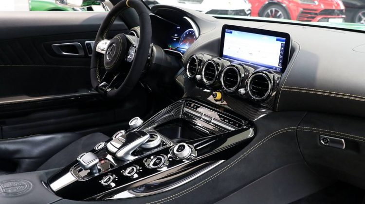 Mercedes Benz AMG GTR | 2018 – Green Magno – Extremely Low Mileage – Pristine Condition | 4.0L V8